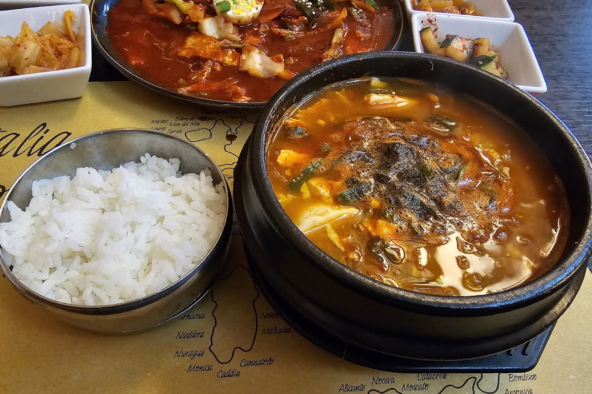 SURA RISTORANTE COREANO